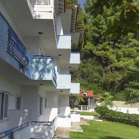 Roditsa Patritsia Aparthotel 3*