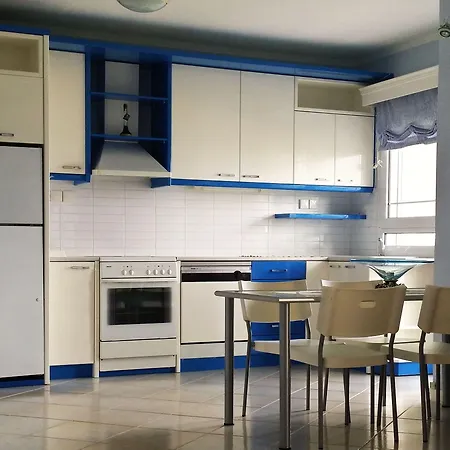 Roditsa Patritsia Aparthotel