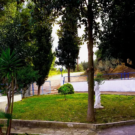 Roditsa Patritsia Lejlighedshotel 3*
