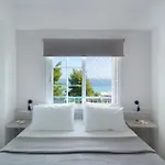 Roditsa Patritsia Apartahotel