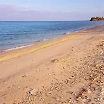 Roditsa Patritsia Apartahotel Polychrono