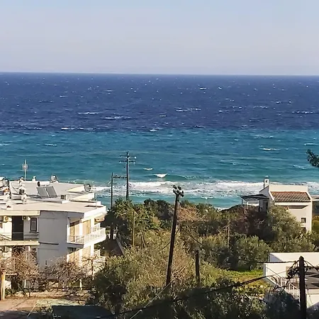 Roditsa Patritsia アパートホテル ポリフロノ