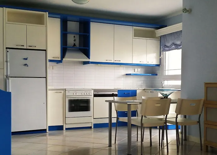 Roditsa Patritsia Apart Otel