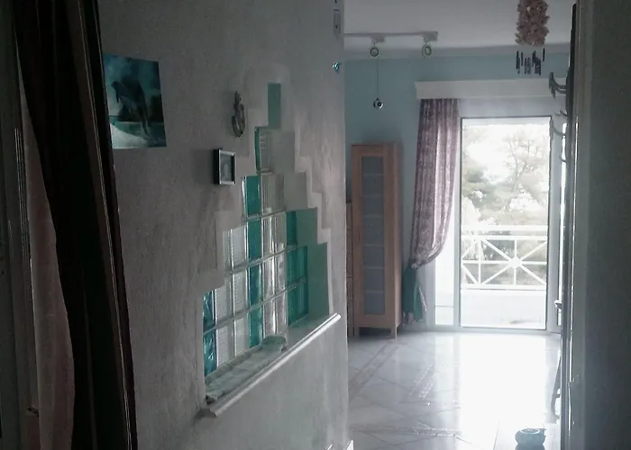 Roditsa Patritsia 3*